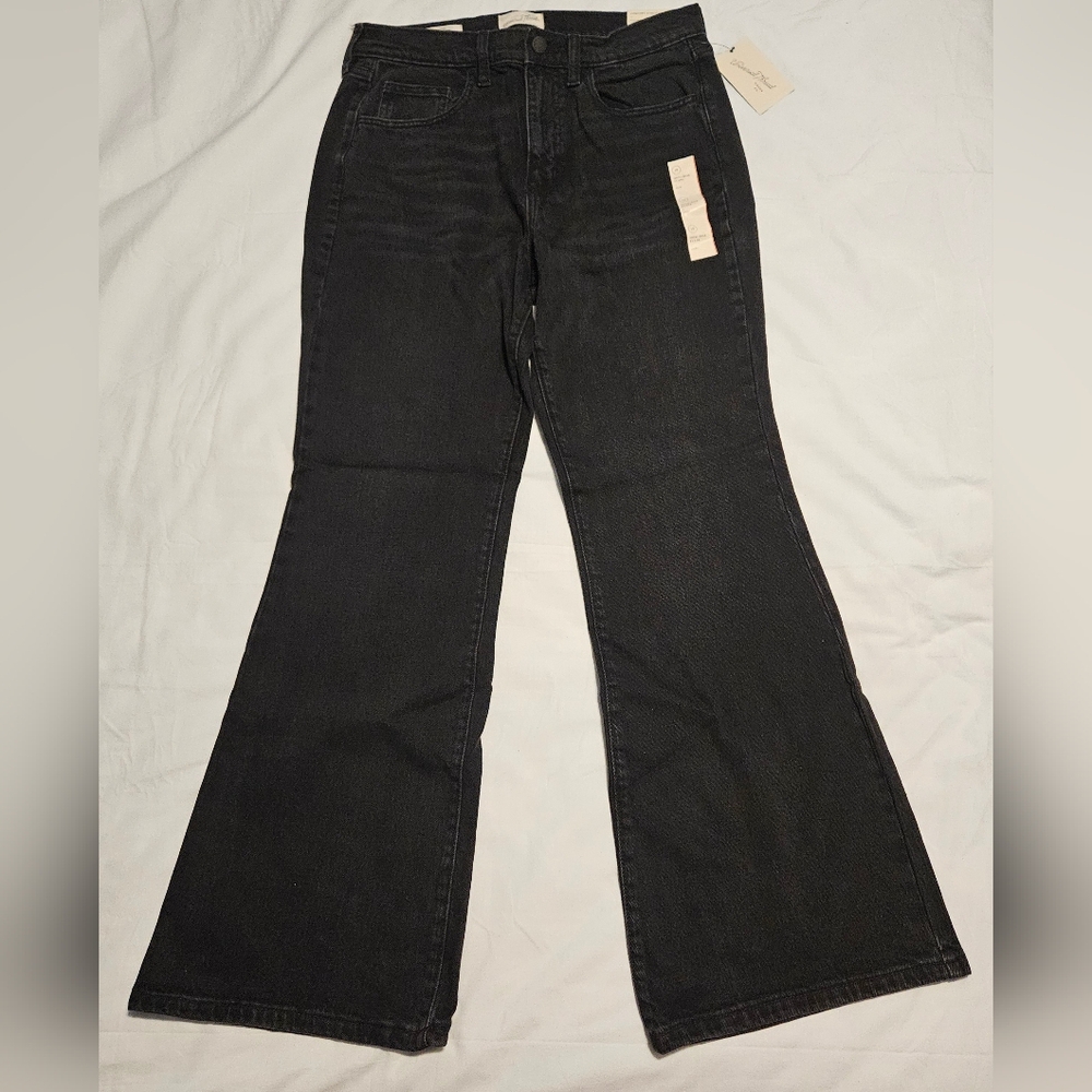 Universal Thread Women's Black Flared Jeans, 10 Short